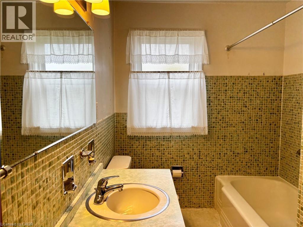 155 Ann Street Unit# Main Floor, Kitchener, Ontario  N2B 1Y2 - Photo 5 - 40785292