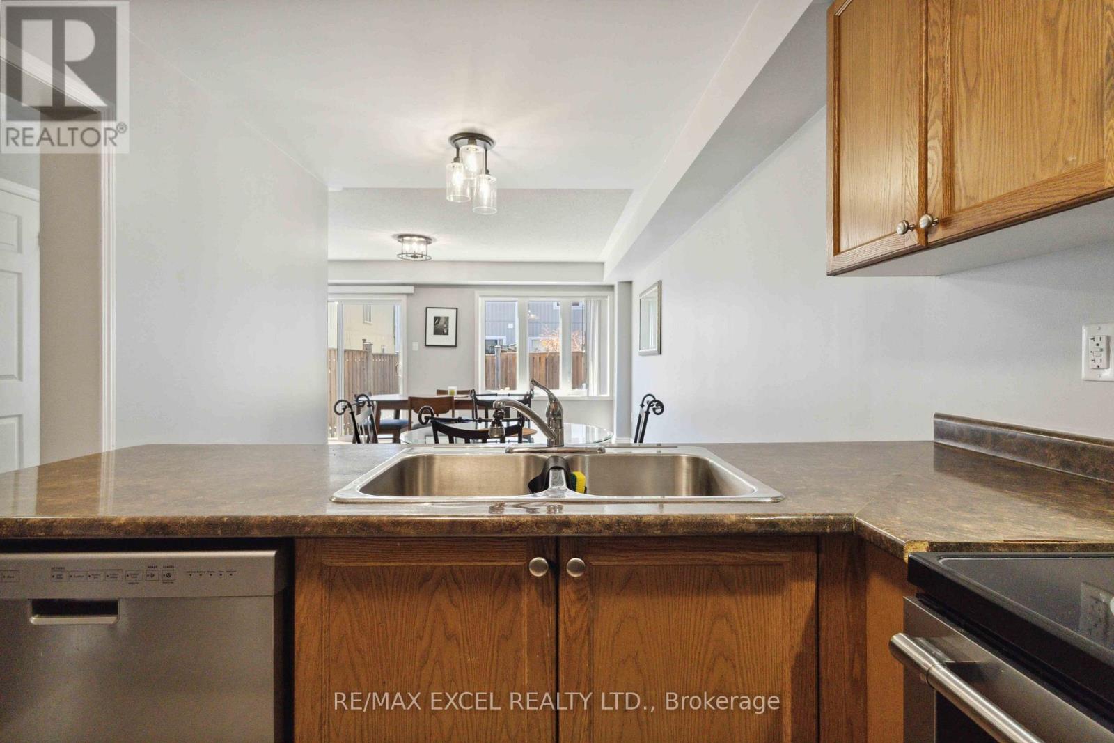 26 Farmstead Drive, Clarington, Ontario  L1C 0J9 - Photo 13 - E12505204