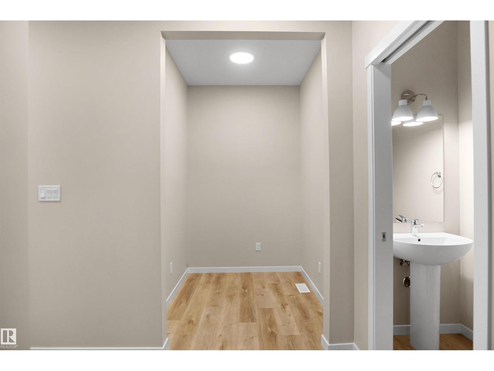 9828 219 St Nw, Edmonton, Alberta  T5T 7A7 - Photo 3 - E4464296