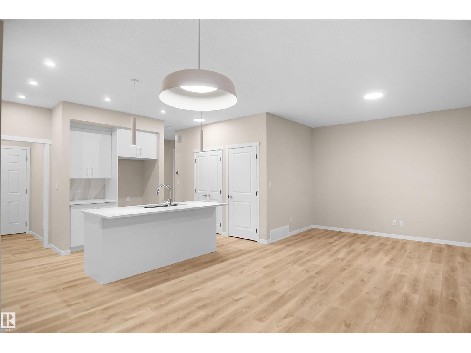 9828 219 St Nw, Edmonton, Alberta  T5T 7A7 - Photo 6 - E4464296