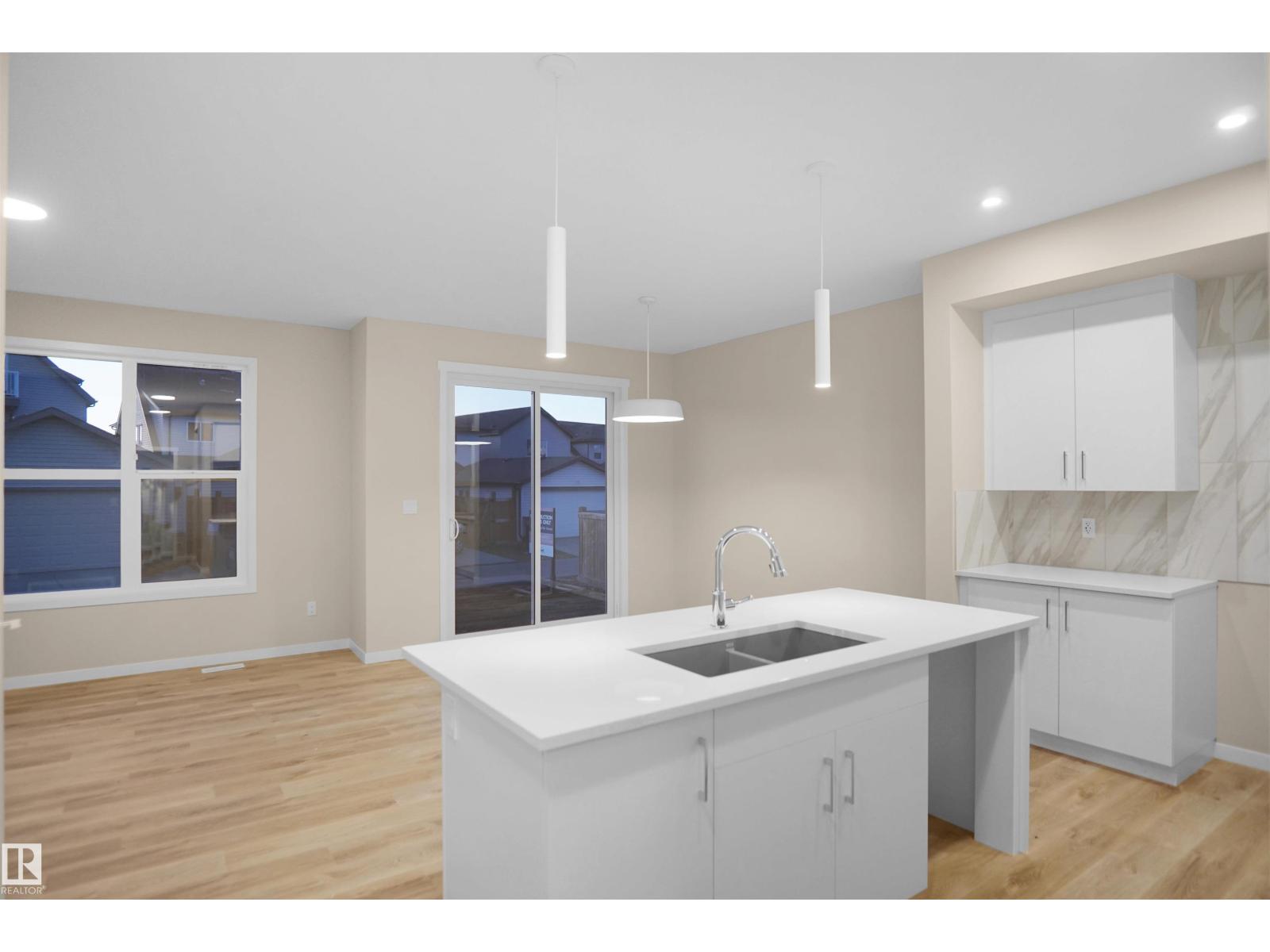 9828 219 St Nw, Edmonton, Alberta  T5T 7A7 - Photo 7 - E4464296