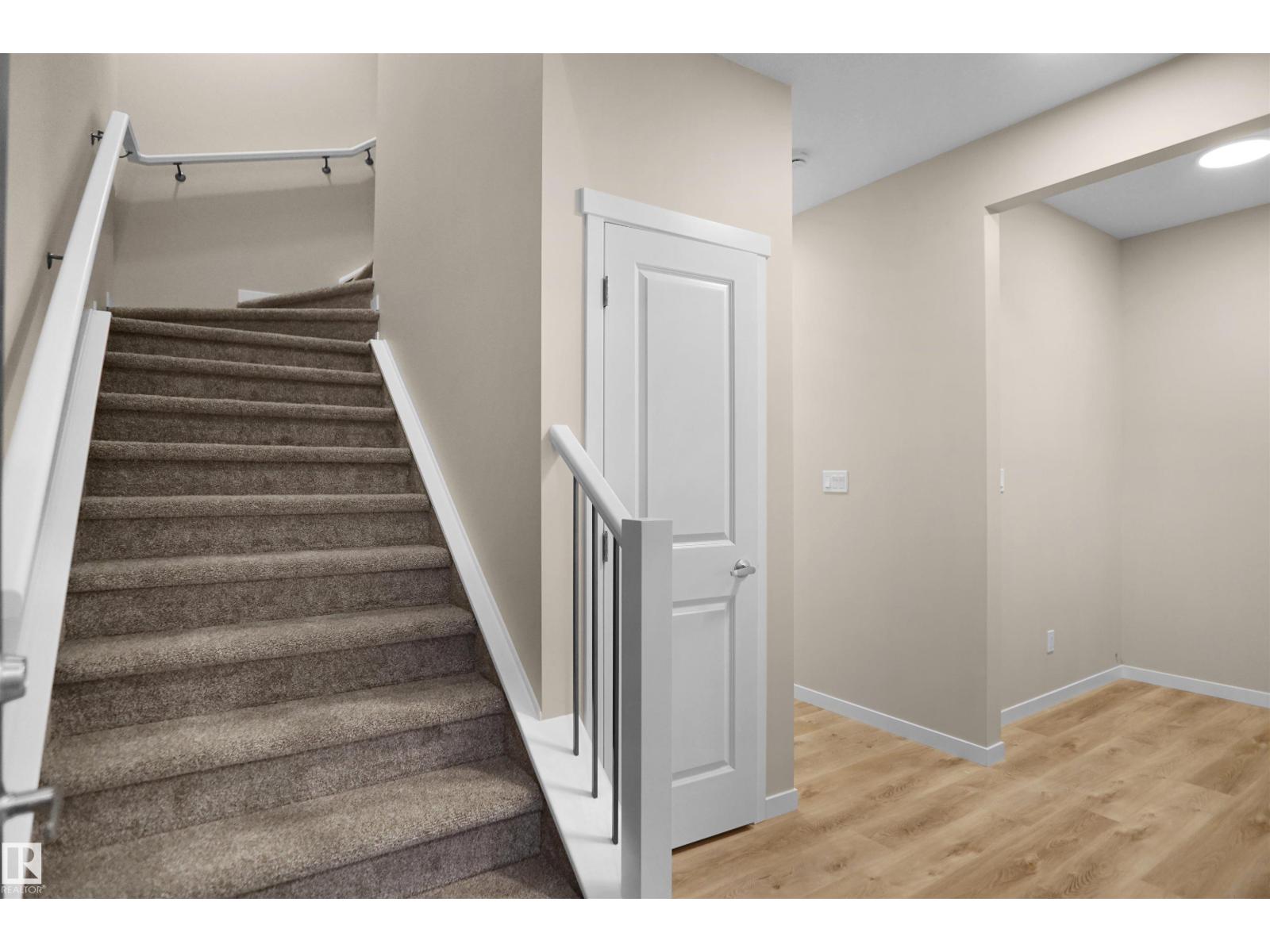 9828 219 St Nw, Edmonton, Alberta  T5T 7A7 - Photo 2 - E4464296