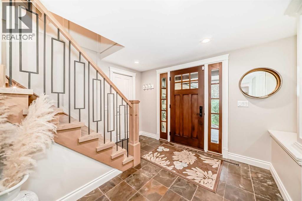 30 Canova Road Sw, Calgary, Alberta  T2W 2G3 - Photo 3 - A2260632