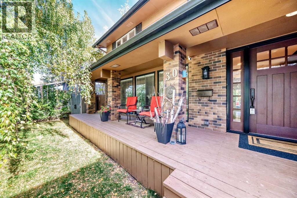 30 Canova Road Sw, Calgary, Alberta  T2W 2G3 - Photo 2 - A2260632