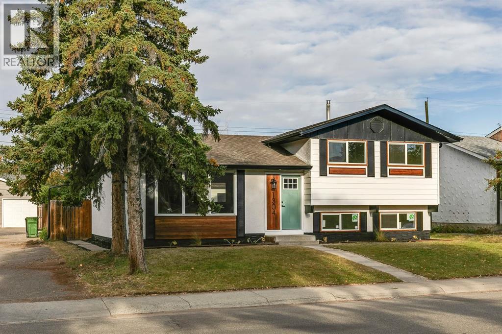 1304 Lake Sylvan Drive Se, Calgary, Alberta  T2J 4C8 - Photo 3 - A2261425