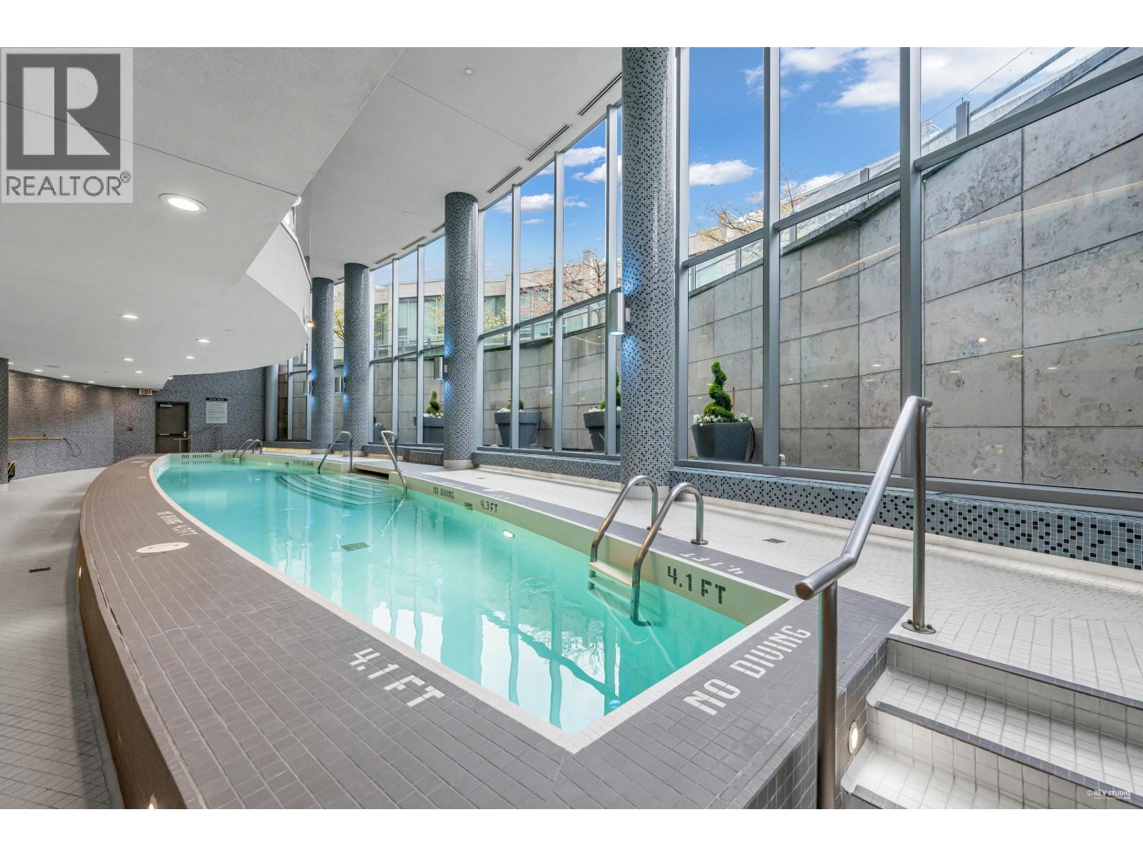 1576 HOMER MEWS, Vancouver, British Columbia