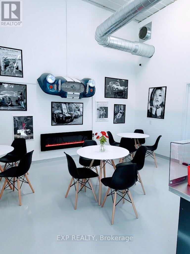 3392 Wonderland Road S, London South, Ontario  N6L 1J9 - Photo 1 - X12505408