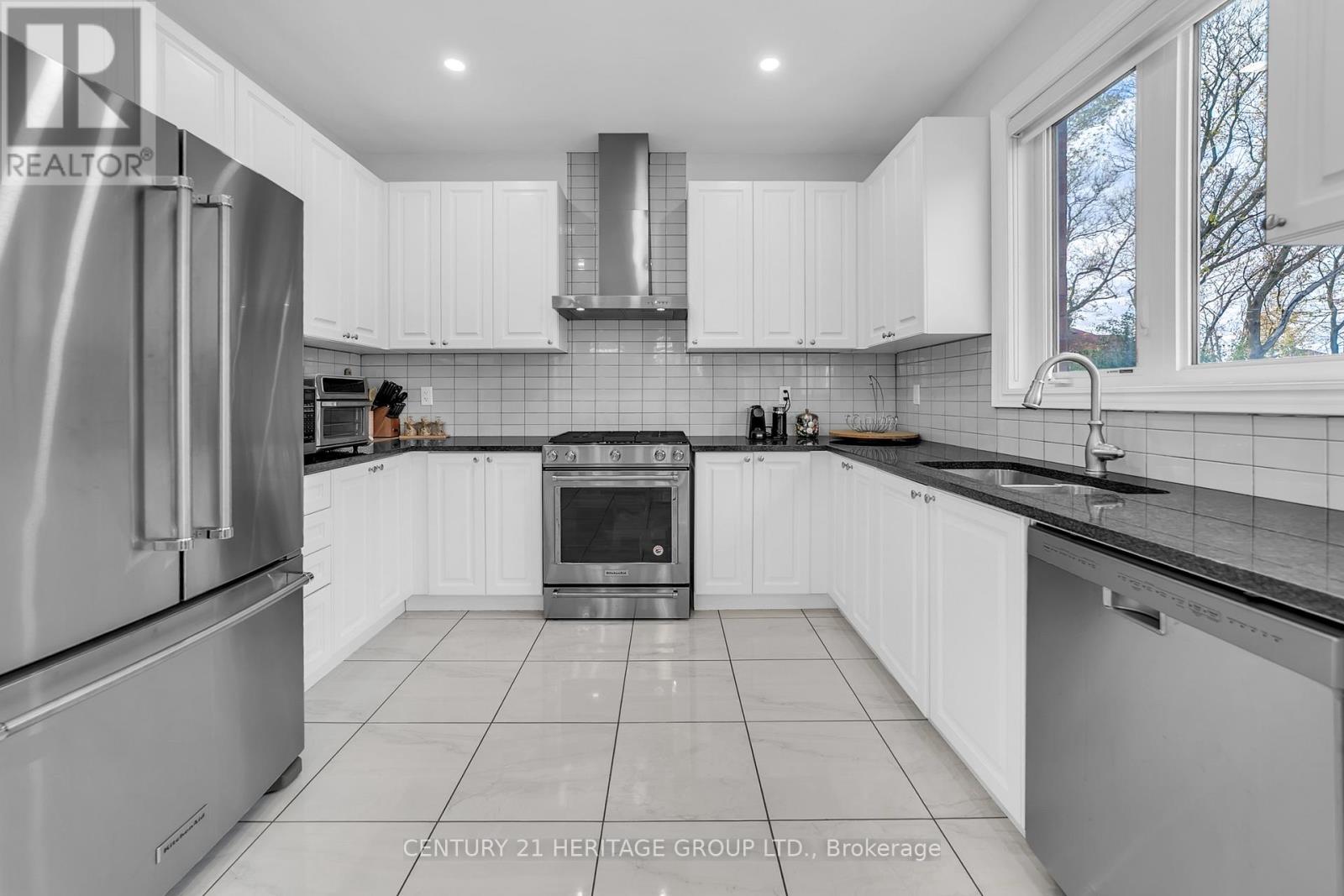 Main - 42 Portage Avenue, Richmond Hill, Ontario  L4E 2Z5 - Photo 27 - N12505236