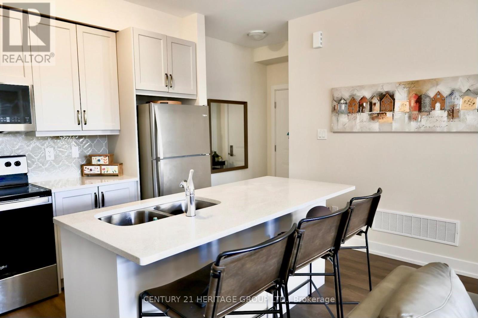 11 - 6 Sayers Lane N, Richmond Hill, Ontario  L4E 1J4 - Photo 13 - N12505238