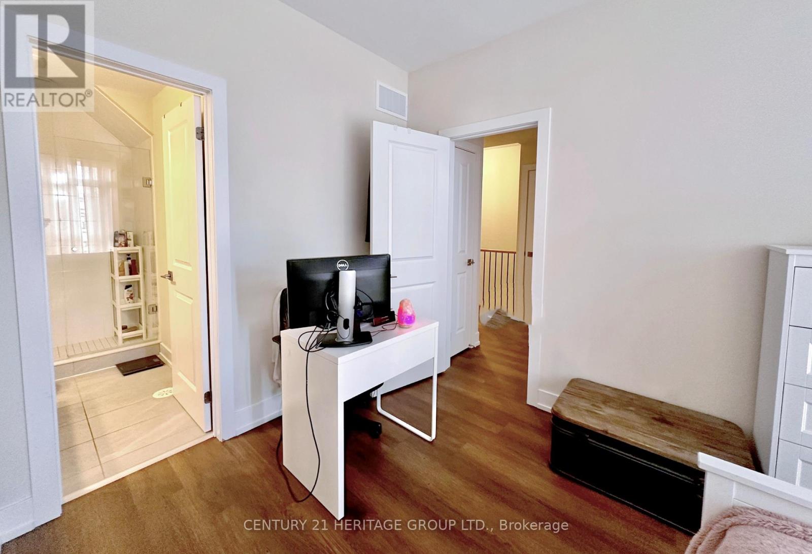 11 - 6 Sayers Lane N, Richmond Hill, Ontario  L4E 1J4 - Photo 19 - N12505238