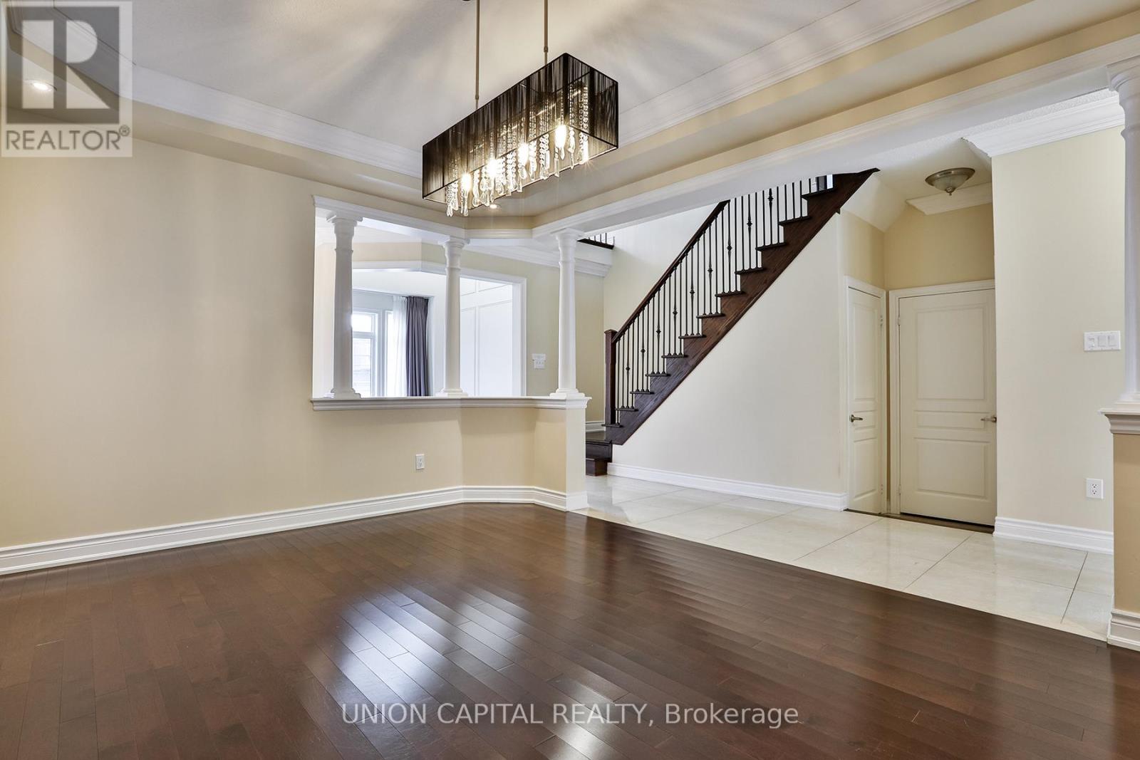 22 Greenforest Grove, Whitchurch-Stouffville, Ontario  L4A 1T3 - Photo 12 - N12505260