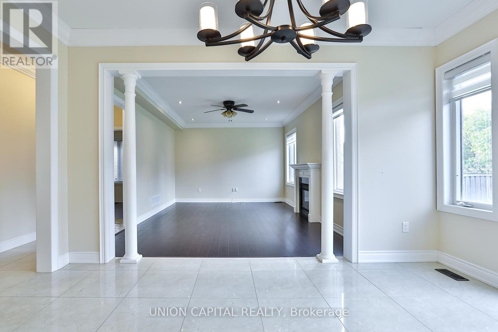 22 Greenforest Grove, Whitchurch-Stouffville, Ontario  L4A 1T3 - Photo 14 - N12505260