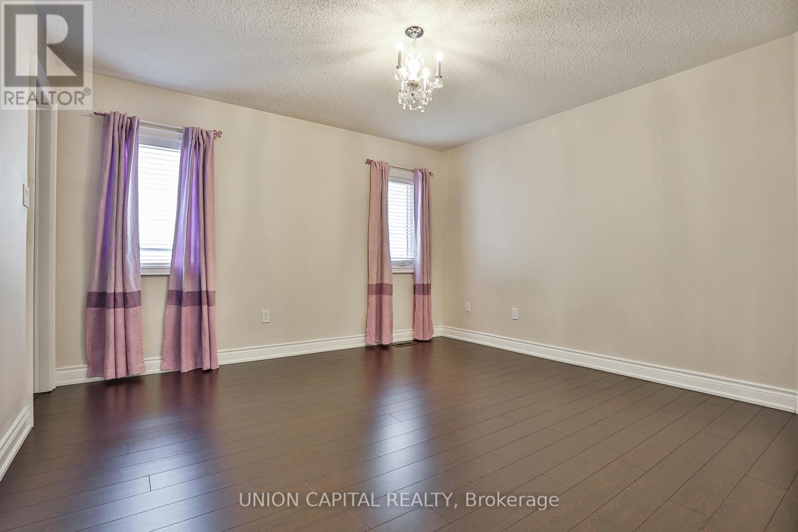 22 Greenforest Grove, Whitchurch-Stouffville, Ontario  L4A 1T3 - Photo 37 - N12505260