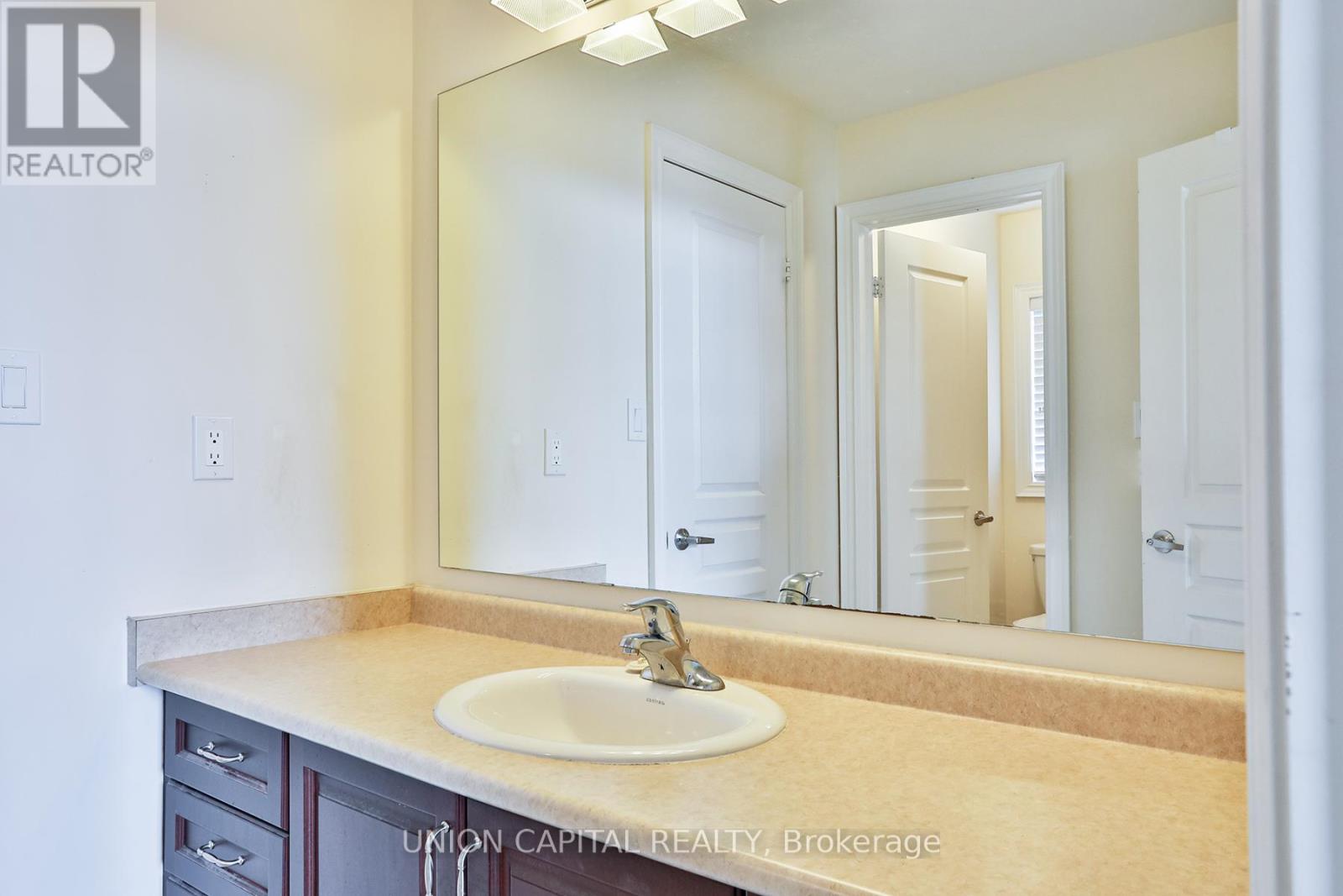 22 Greenforest Grove, Whitchurch-Stouffville, Ontario  L4A 1T3 - Photo 42 - N12505260