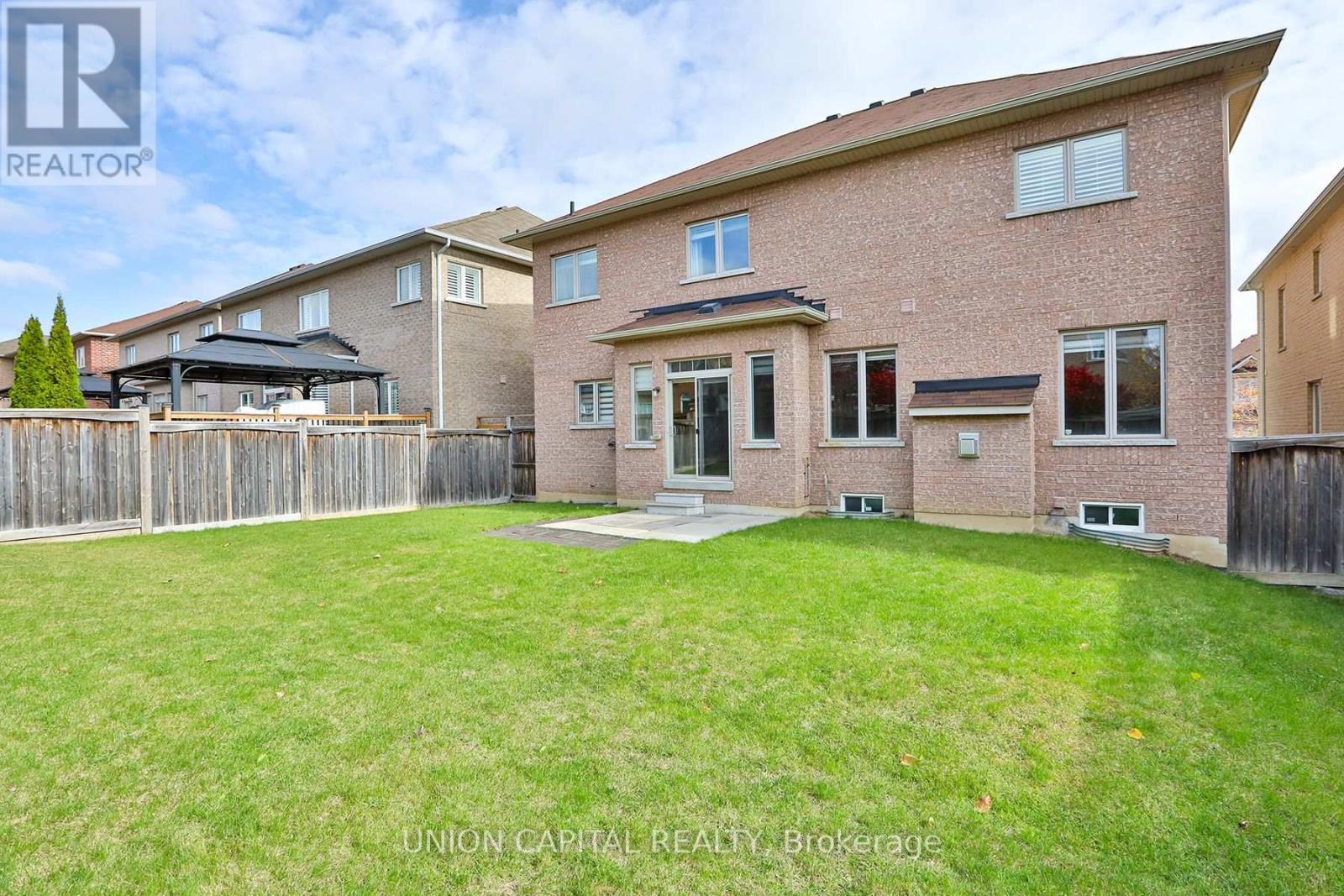 22 Greenforest Grove, Whitchurch-Stouffville, Ontario  L4A 1T3 - Photo 48 - N12505260