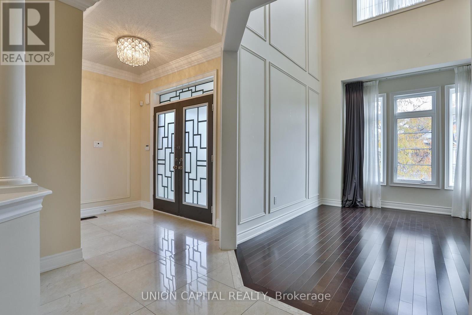 22 Greenforest Grove, Whitchurch-Stouffville, Ontario  L4A 1T3 - Photo 8 - N12505260