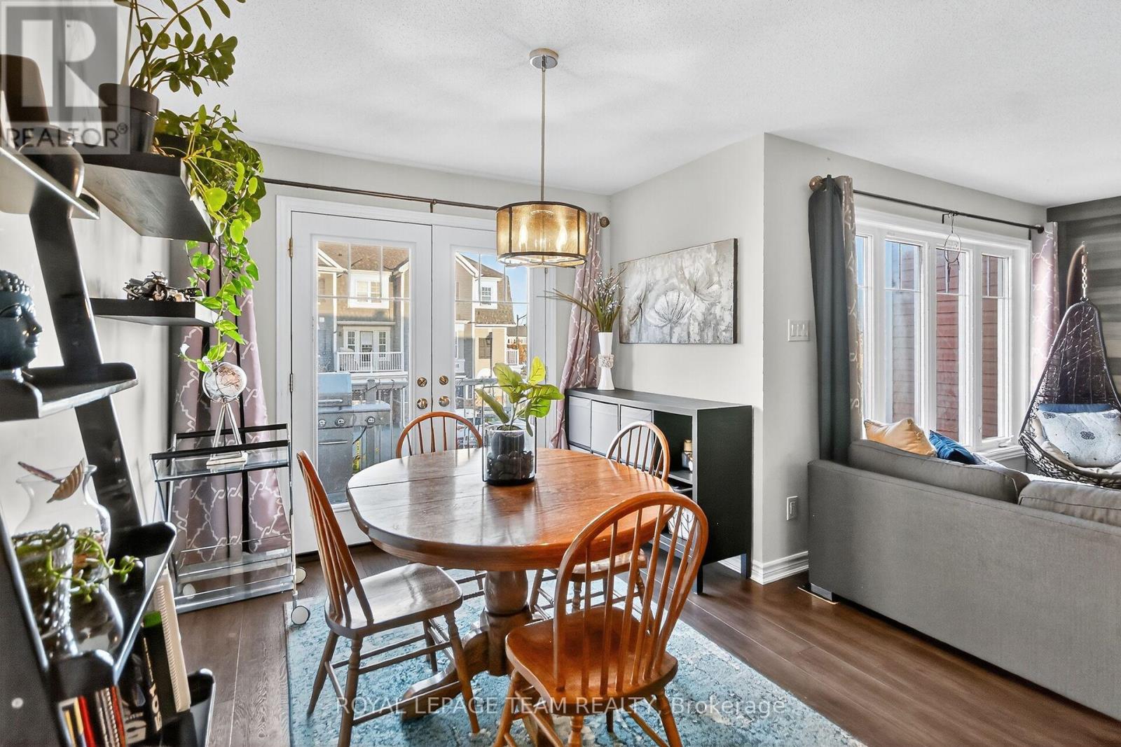 303 Pumpkinseed Crescent, Ottawa, Ontario K2J 6J9 - Photo 4 - X12505274