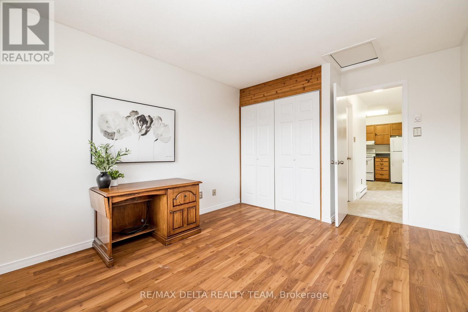 205 - 1720 Marsala Crescent, Ottawa, Ontario  K4A 2G8 - Photo 11 - X12505368