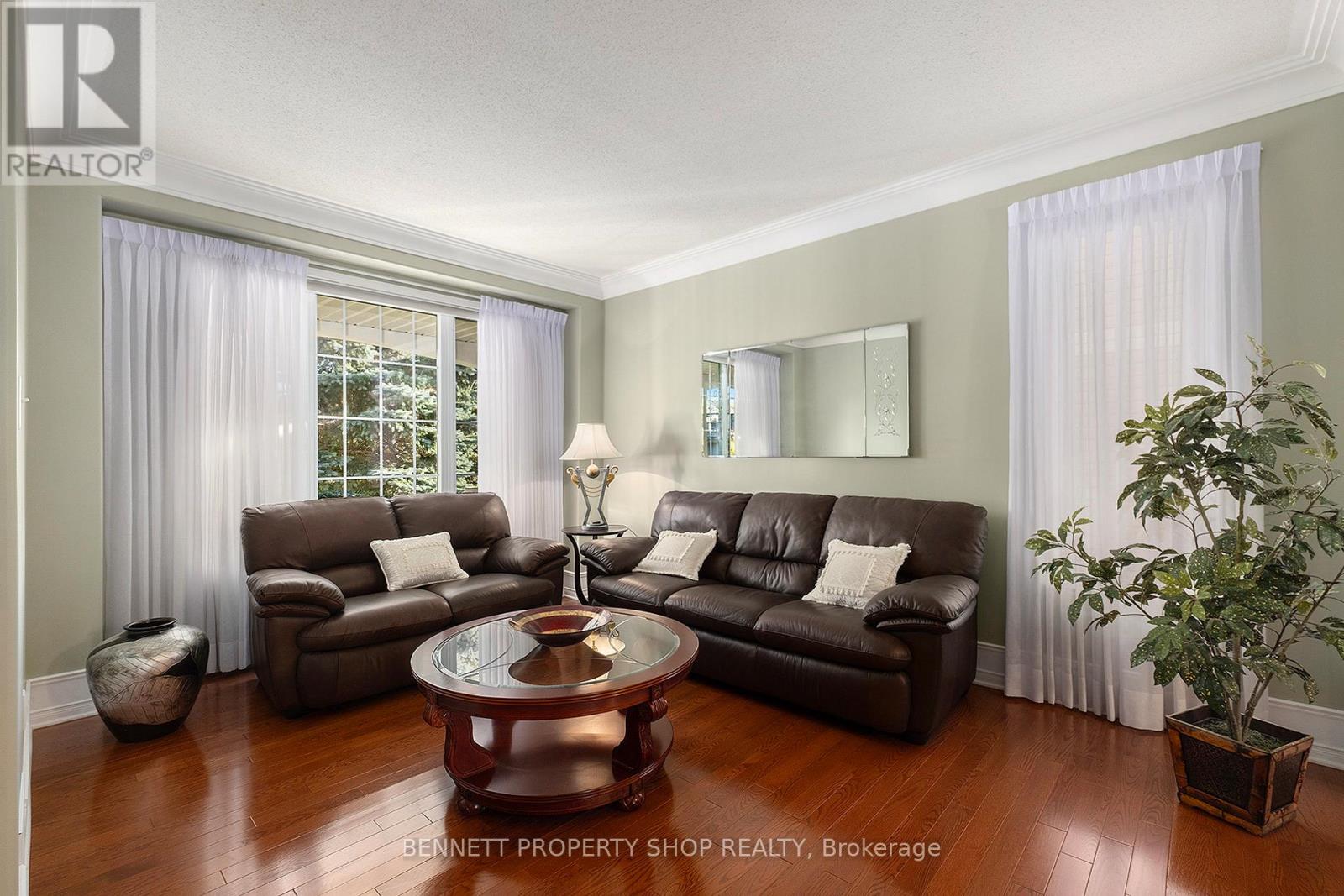 18 Tierney Drive, Ottawa, Ontario  K2J 4W2 - Photo 8 - X12505396