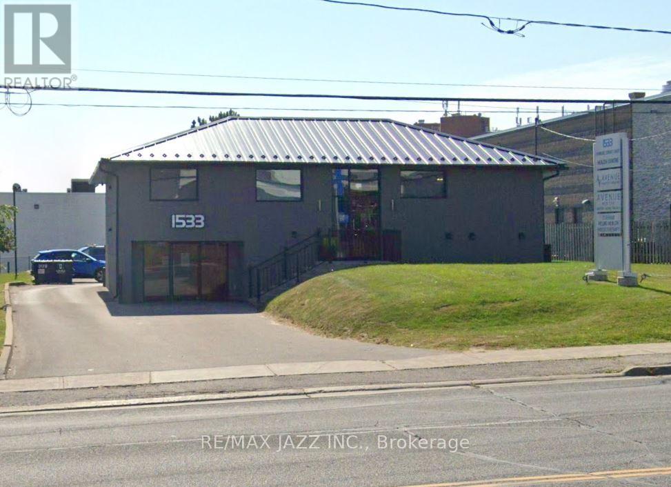 1533 Dundas Street E, Whitby, Ontario  L1N 2K6 - Photo 1 - E12491398