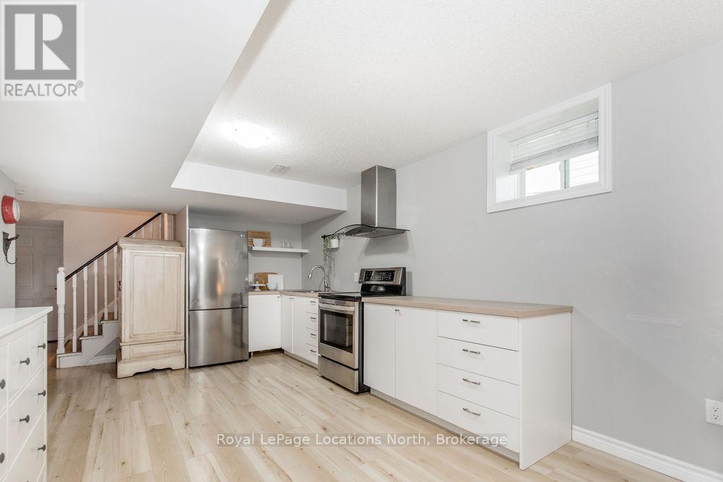 29 Berkshire Avenue, Wasaga Beach, Ontario  L9Z 0G3 - Photo 27 - S12505302