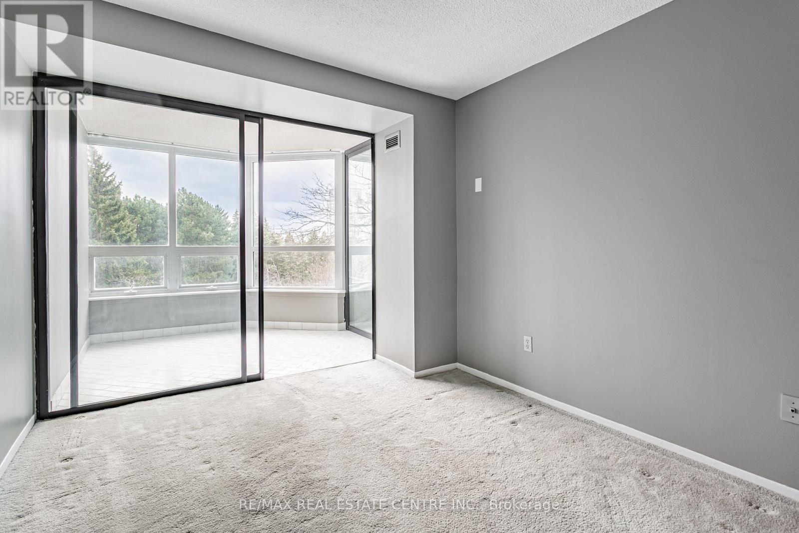 403 - 8 Lisa Street, Brampton, Ontario  L6T 4S6 - Photo 17 - W12505198