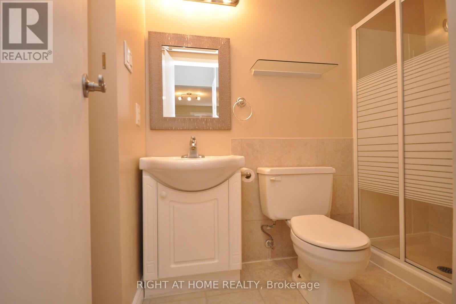 4165 Quaker Hill Drive, Mississauga, Ontario  L5C 3M2 - Photo 26 - W12505214