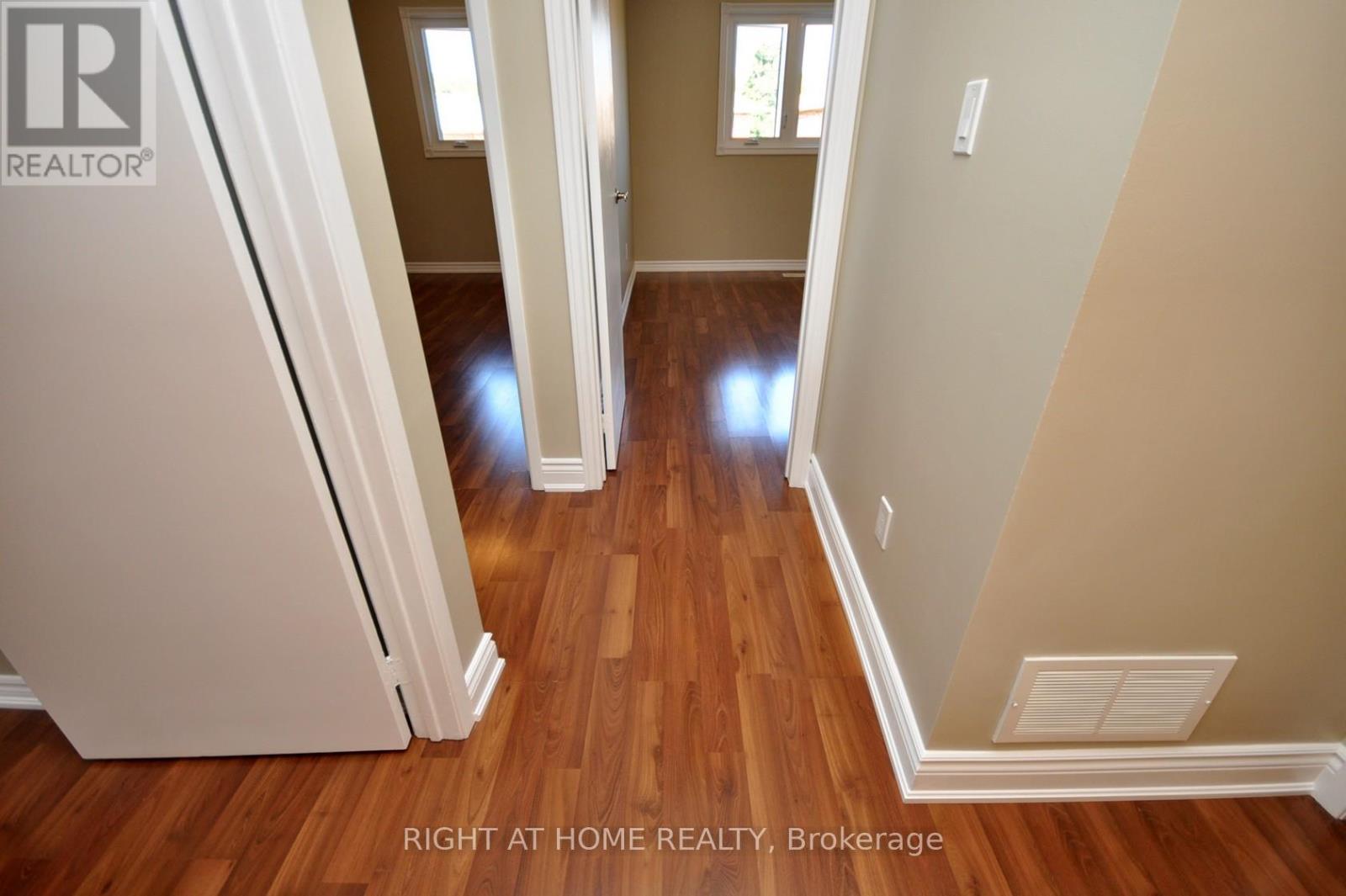 4165 Quaker Hill Drive, Mississauga, Ontario  L5C 3M2 - Photo 30 - W12505214