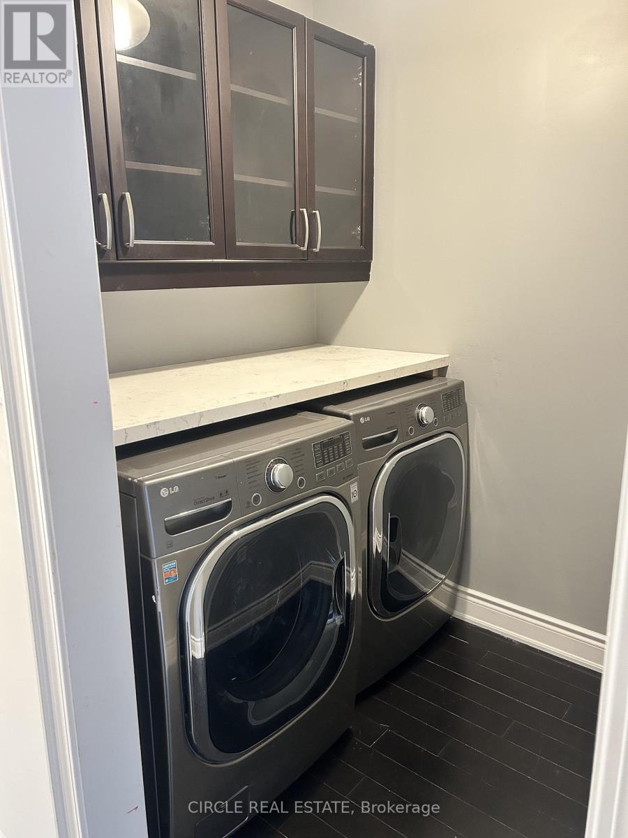 2971 Westoak Trails Boulevard, Oakville, Ontario  L6M 5E5 - Photo 7 - W12505220