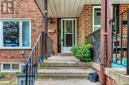 97 Martin Street, Milton, Ontario  L9T 2R3 - Photo 3 - W12505258