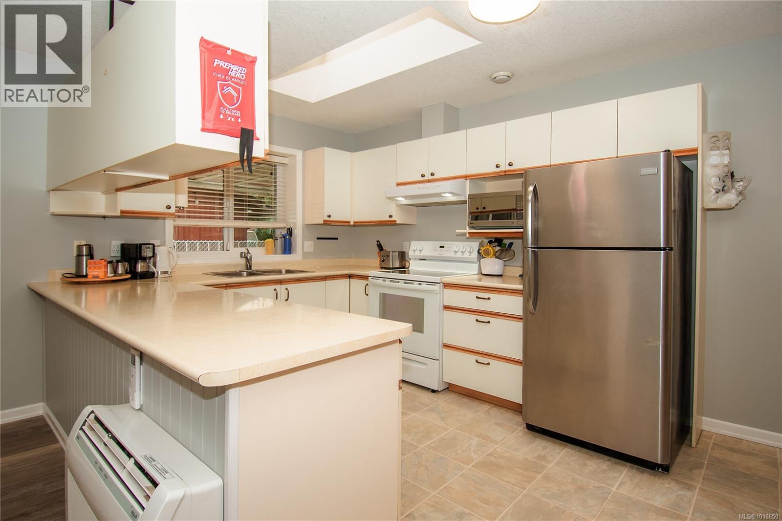 290 Renz Rd, Parksville, British Columbia  V9P 1E3 - Photo 6 - 1018650