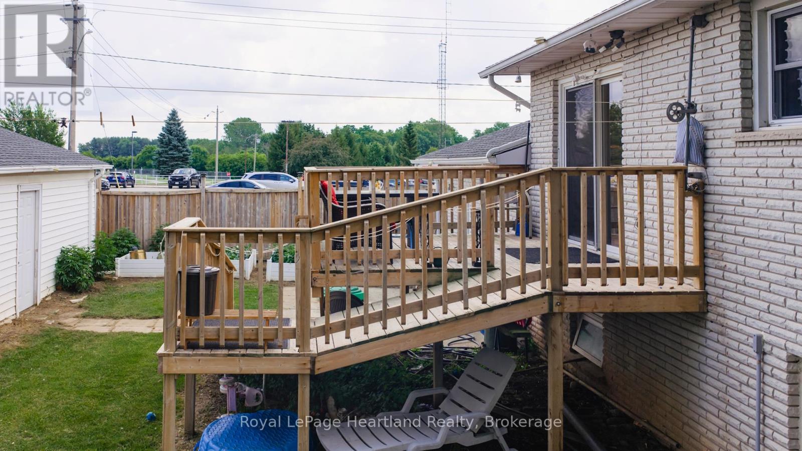 1 Alexander Street, Huron East, Ontario  N0K 1W0 - Photo 41 - X12505346