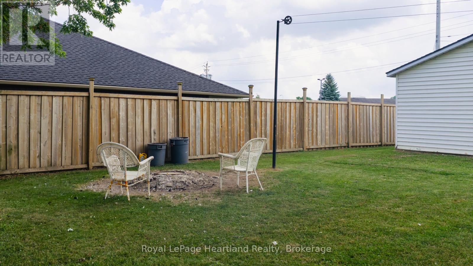 1 Alexander Street, Huron East, Ontario  N0K 1W0 - Photo 42 - X12505346