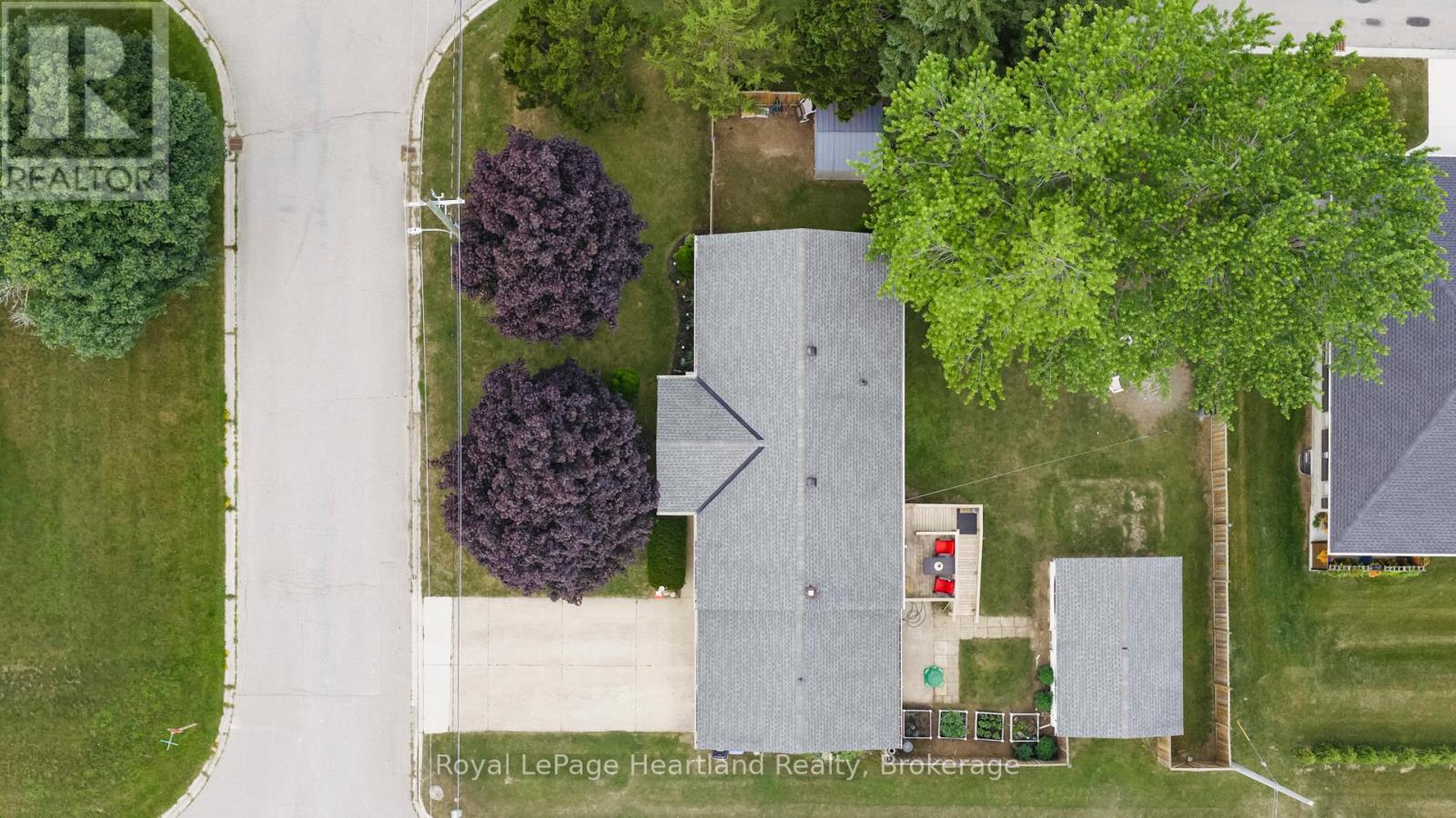 1 Alexander Street, Huron East, Ontario  N0K 1W0 - Photo 50 - X12505346