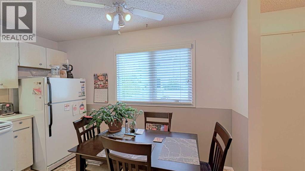 135 Woodsman Lane Sw, Calgary, Alberta  T2W 4Z5 - Photo 10 - A2262352