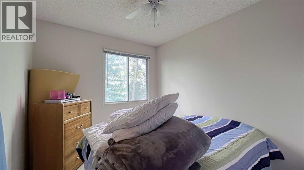 135 Woodsman Lane Sw, Calgary, Alberta  T2W 4Z5 - Photo 19 - A2262352