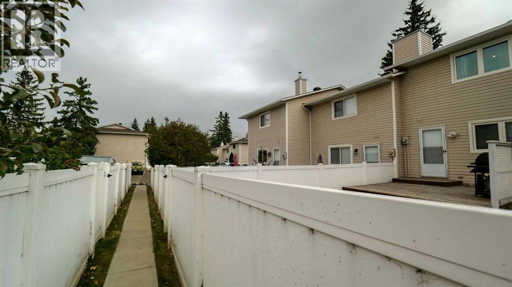 135 Woodsman Lane Sw, Calgary, Alberta  T2W 4Z5 - Photo 26 - A2262352