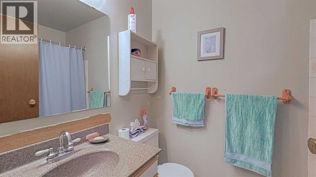 135 Woodsman Lane Sw, Calgary, Alberta  T2W 4Z5 - Photo 22 - A2262352