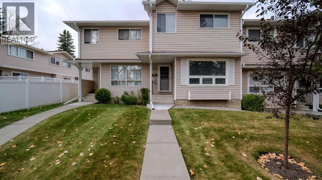 135 Woodsman Lane Sw, Calgary, Alberta  T2W 4Z5 - Photo 1 - A2262352