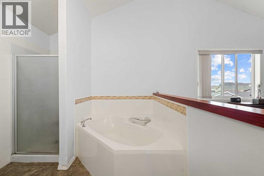 8 Tarawood Grove Ne, Calgary, Alberta  T3J 5A7 - Photo 40 - A2264546