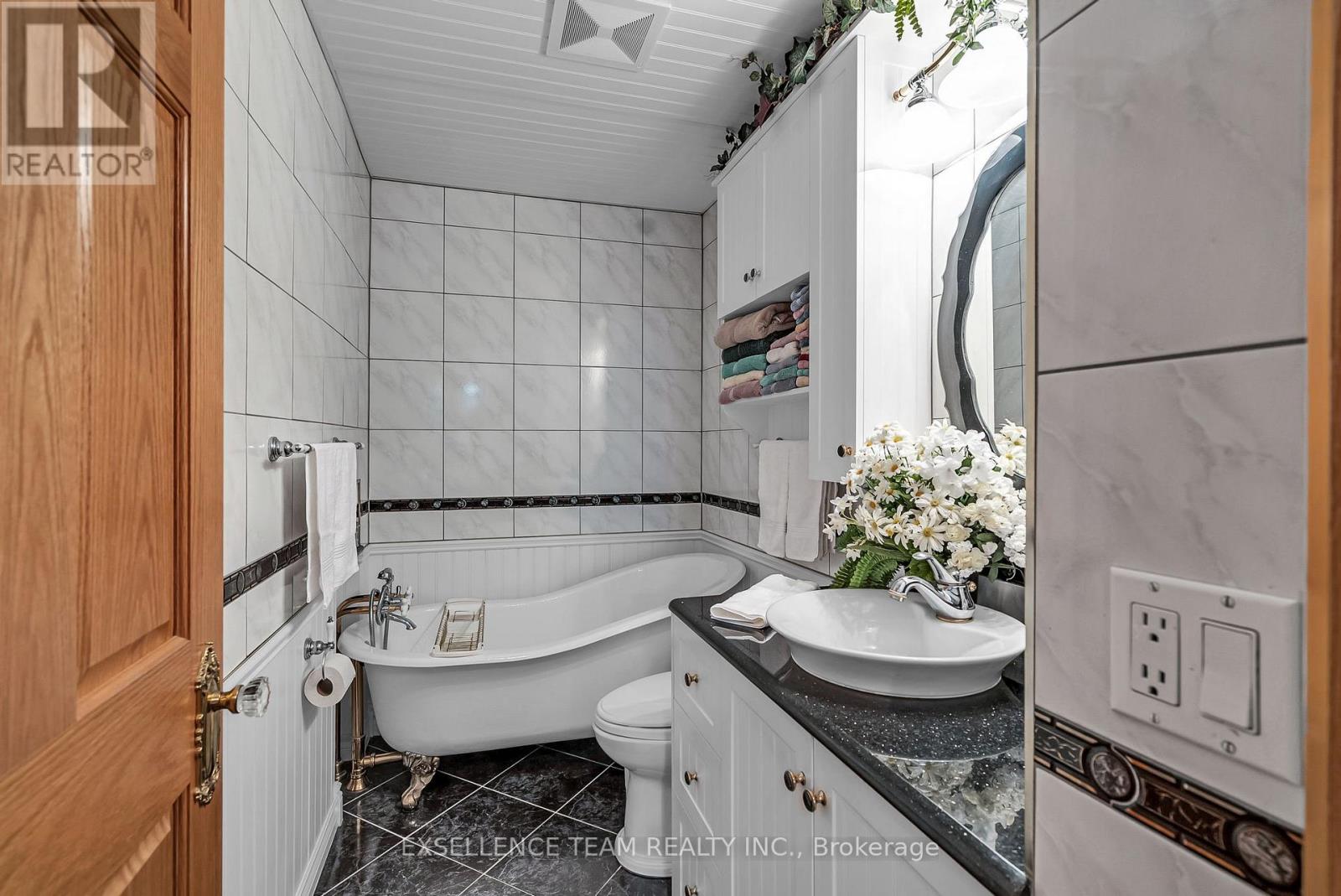 2940 County Rd 20 Road, North Glengarry, Ontario  K0C 1T0 - Photo 8 - X12430086