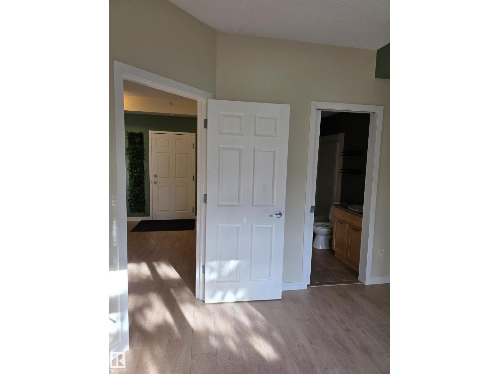 ##2-105 4245 139 Av Nw Nw, Edmonton, Alberta  T5Y 3E8 - Photo 14 - E4464590