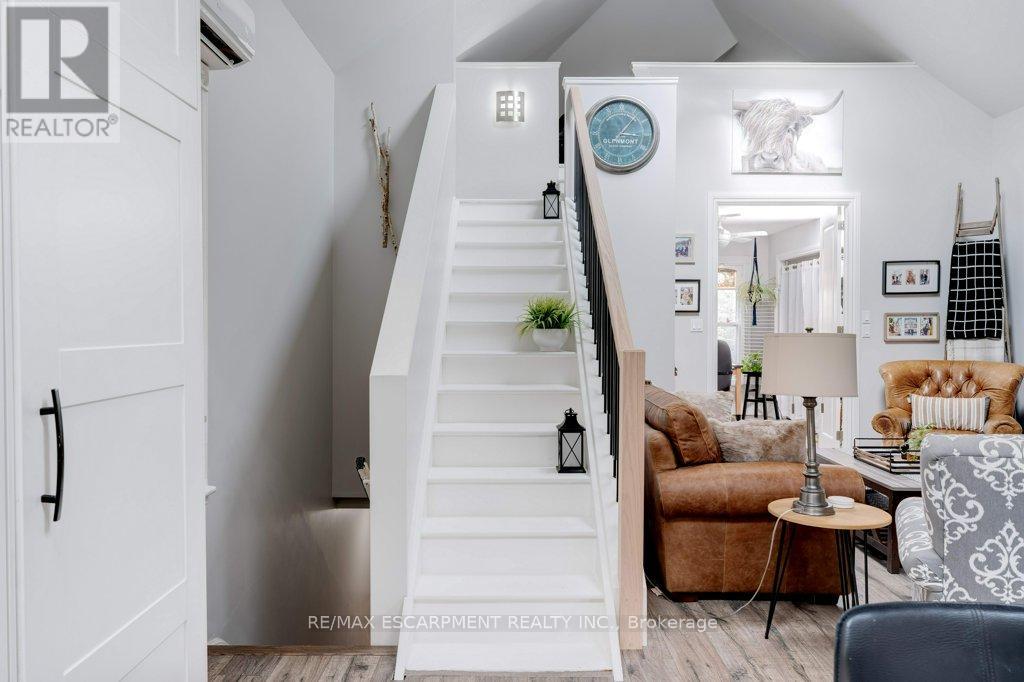 7 Homewood Avenue, Hamilton, Ontario  L8P 2M1 - Photo 19 - X12505194