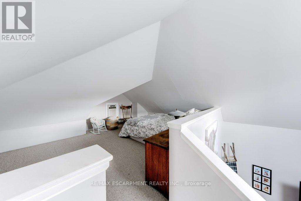 7 Homewood Avenue, Hamilton, Ontario  L8P 2M1 - Photo 22 - X12505194