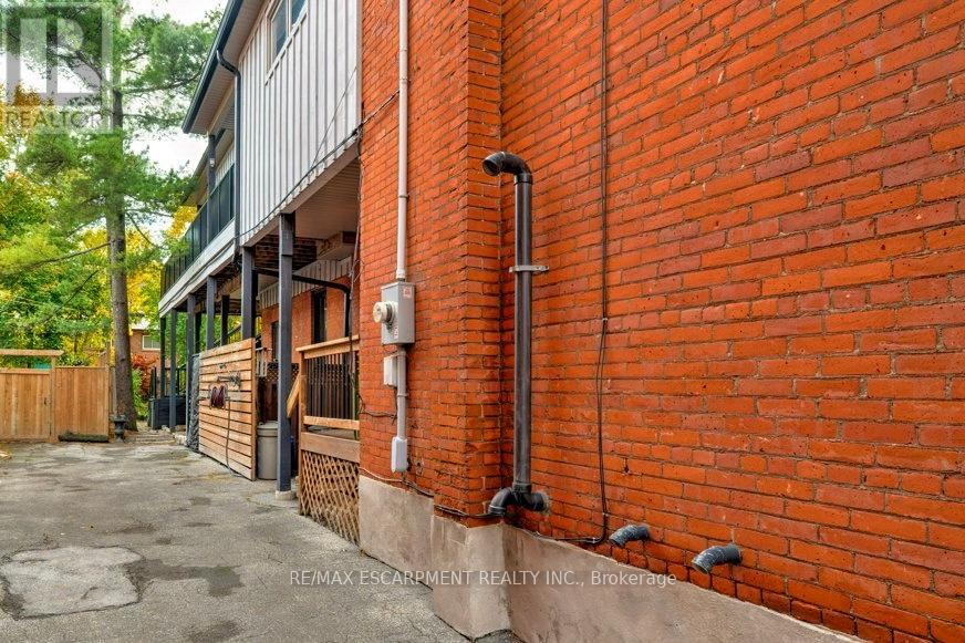 7 Homewood Avenue, Hamilton, Ontario  L8P 2M1 - Photo 34 - X12505194