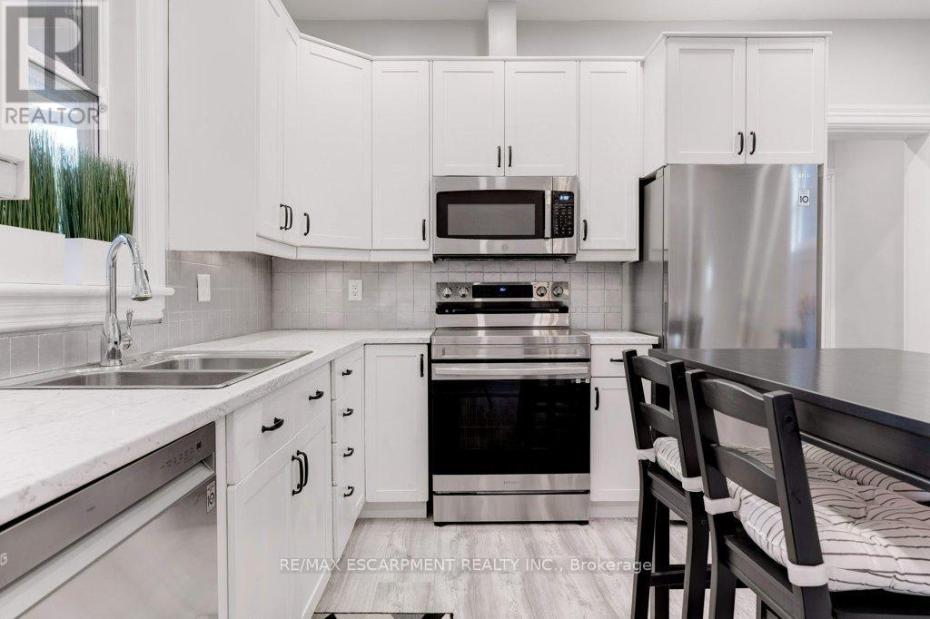 7 Homewood Avenue, Hamilton, Ontario  L8P 2M1 - Photo 37 - X12505194