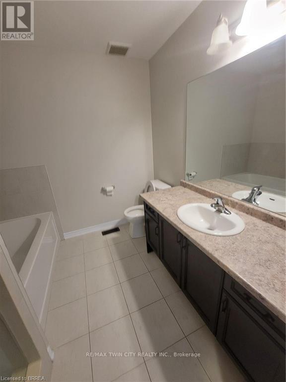 136 Flagg Avenue, Brant, Ontario  N3L 0J8 - Photo 12 - X12505212