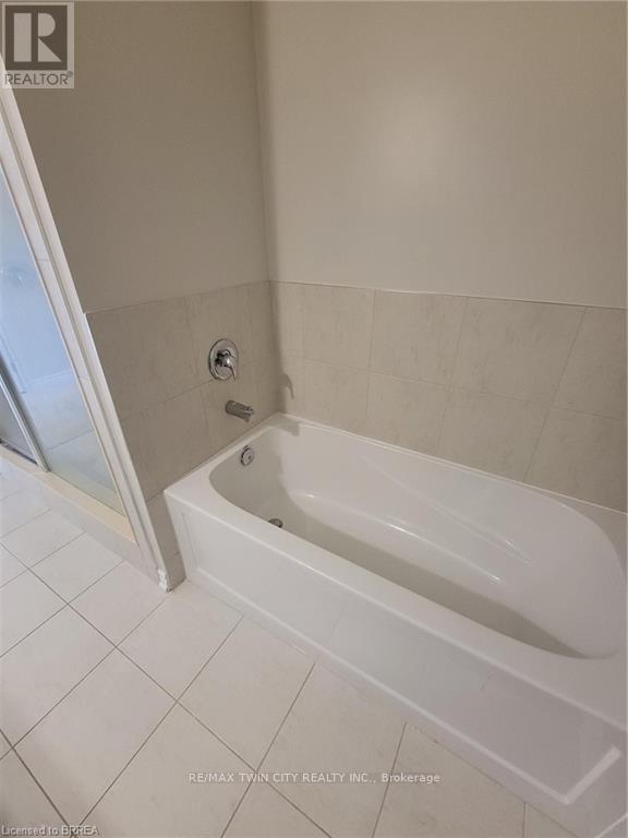 136 Flagg Avenue, Brant, Ontario  N3L 0J8 - Photo 13 - X12505212