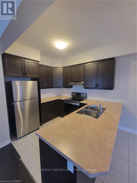 136 Flagg Avenue, Brant, Ontario  N3L 0J8 - Photo 5 - X12505212