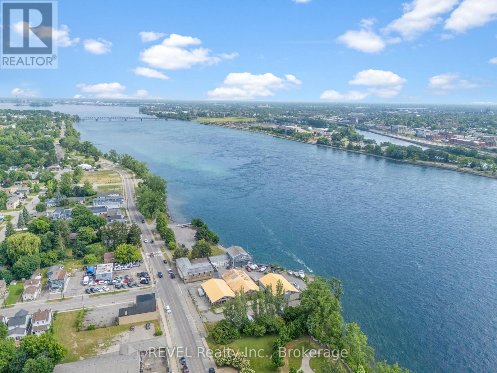 Unit 1 - 162 Niagara Boulevard, Fort Erie, Ontario  L2A 3G3 - Photo 15 - X12492216